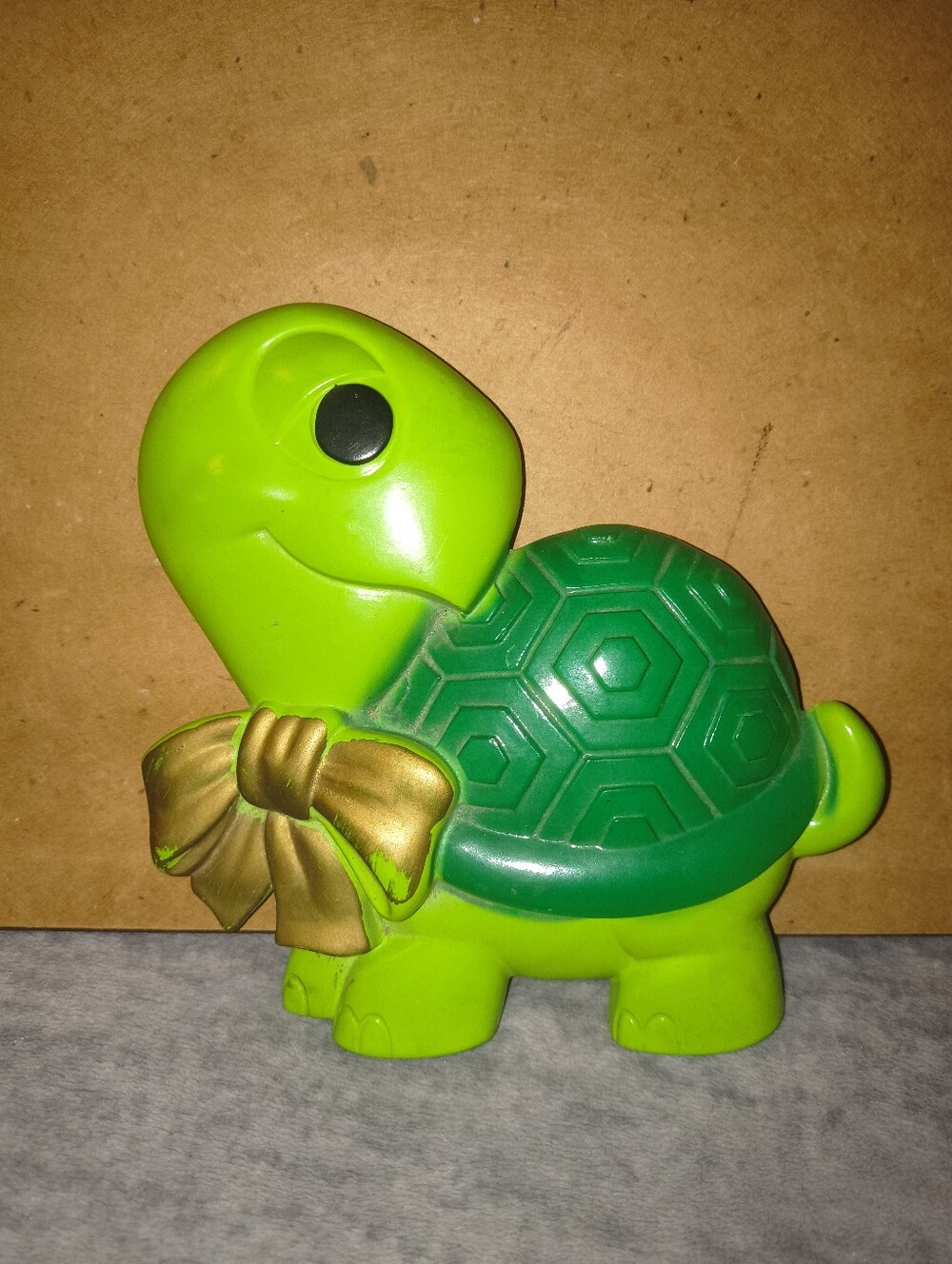 Vintage Green Chalkware Turtle Wall Plaque 1970s